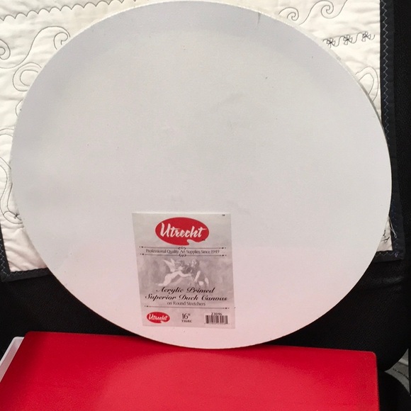 Utrecht Acrylic Primed Superior Duck Round Canvas - Picture 1 of 3